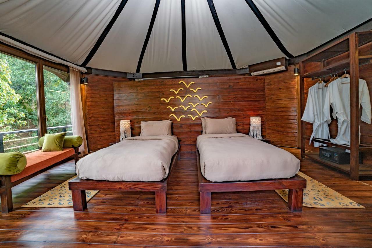 The Pavilions Himalayas Lake View Pokhara Extérieur photo