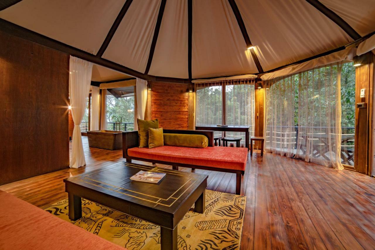 The Pavilions Himalayas Lake View Pokhara Extérieur photo