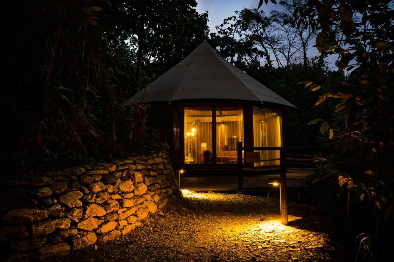 The Pavilions Himalayas Lake View Pokhara Extérieur photo