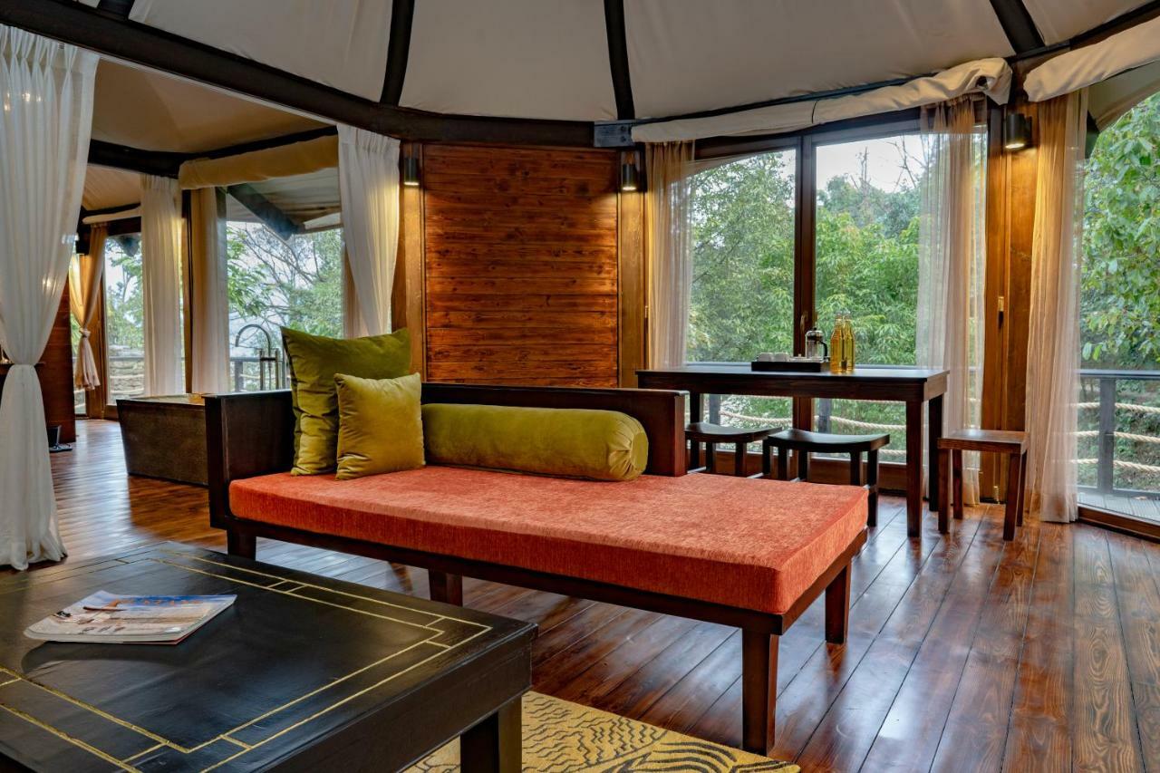 The Pavilions Himalayas Lake View Pokhara Extérieur photo