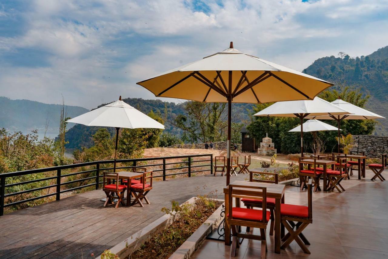 The Pavilions Himalayas Lake View Pokhara Extérieur photo