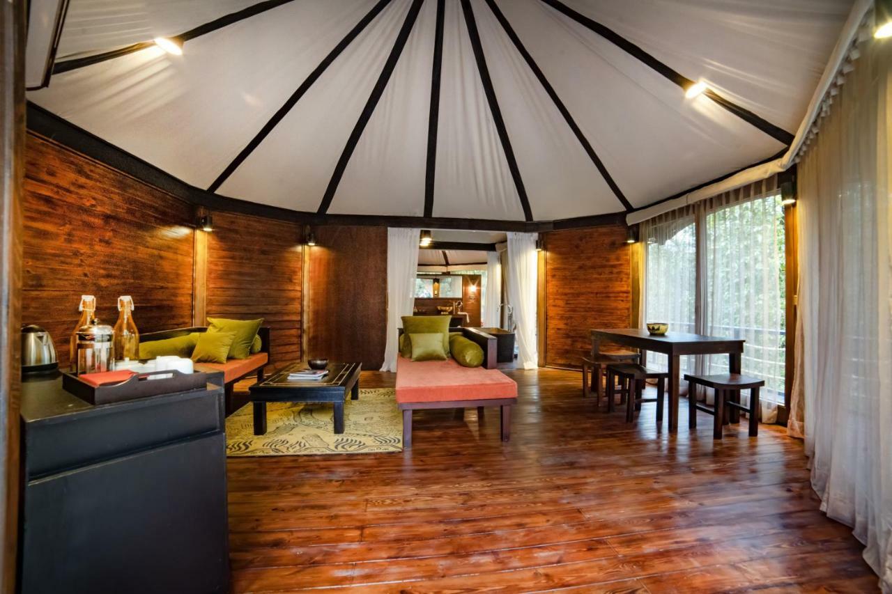 The Pavilions Himalayas Lake View Pokhara Extérieur photo